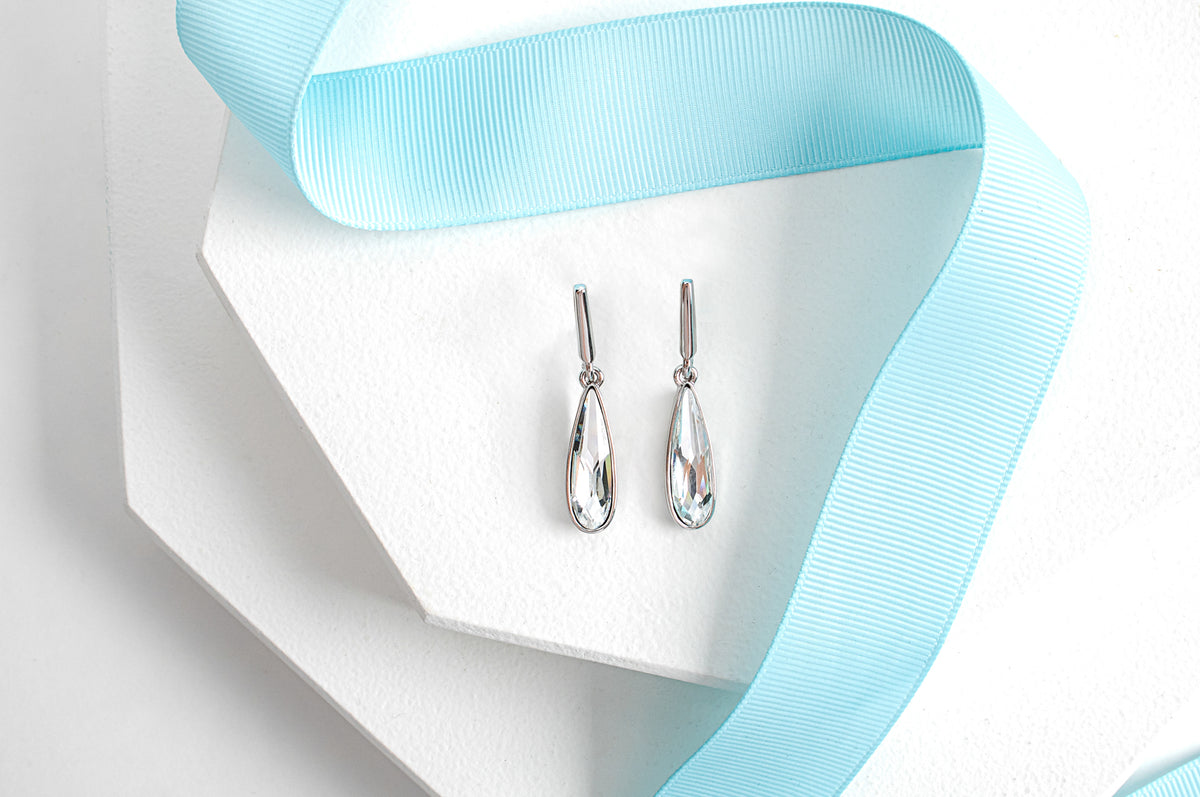 Clear Teardrop Crystal Drop Earrings
